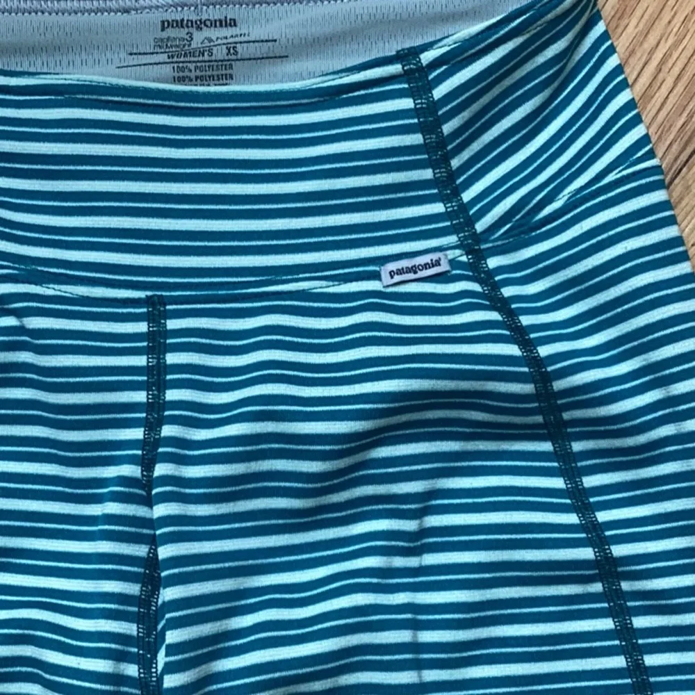 Patagonia Capilene 3 Midweight Stripe Leggings size xs - Picture 5 of 10